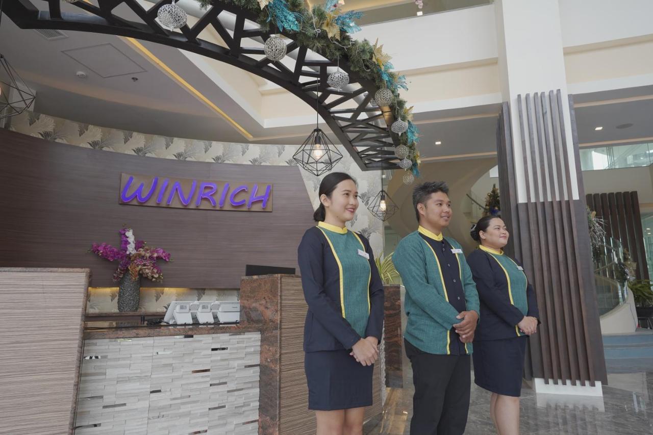 Winrich Hotel Мактан Экстерьер фото